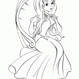 Księżniczka szczotkuje włosy