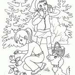 Dzieci w lecie w lesie